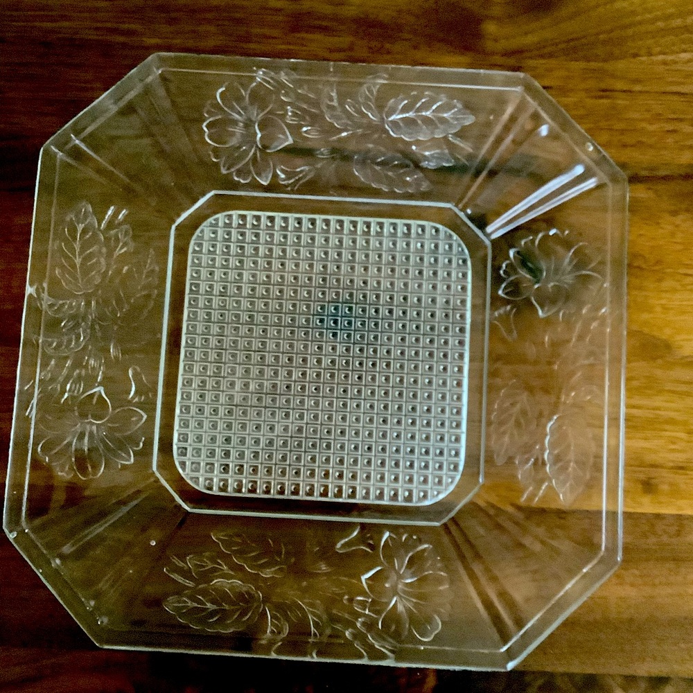 Antique 1883 Marsh Foxhall EAPG 10” glass bread tray